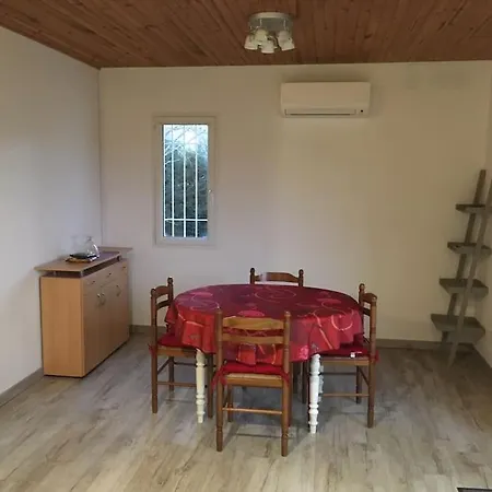Gite Aux Aspres Logement De 65M² Fontcouverte  Exterior foto
