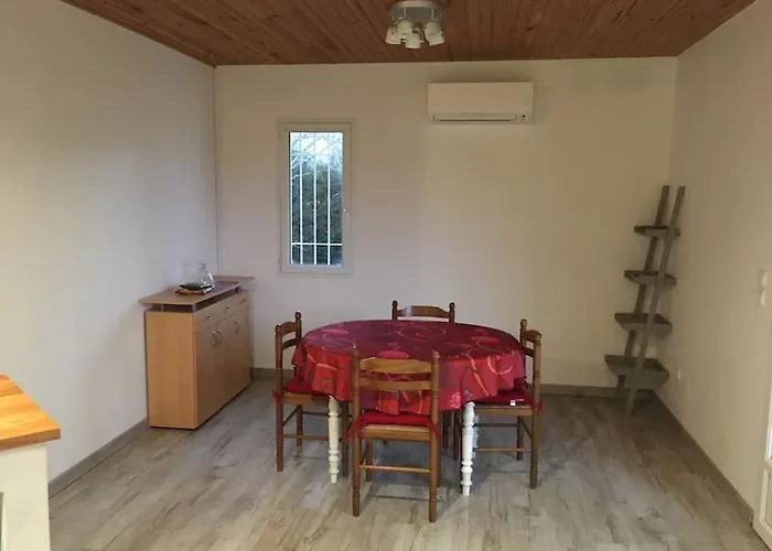 Gite Aux Aspres Logement De 65M²